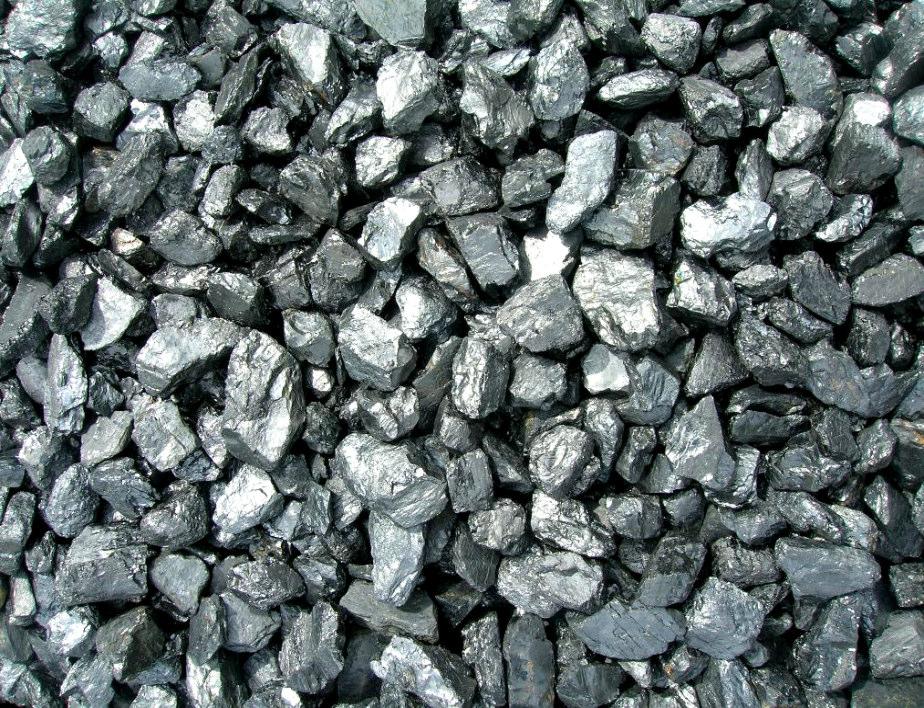 Örneğin; güneş ışığı altında gümüş gibi parlak görünen bir kömür parçası, yine de siyah bir kömür olarak algılanır. Şekil 2.11: Parlaklık değişmezliği, http://www.direnzocoal.