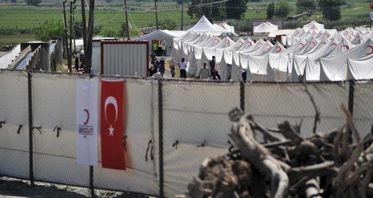 29 Nisan 2011 den beri TC Sağlık Bakanlığı tarafından Suriyeli göçmenlere Geçici Sağlık Barınakları oluşturuldu.