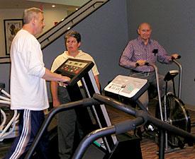 KOAH DA EGZERSİZ Alt ekstremite egzersizi (bisiklet, treadmill, yürüme) Üst ekstremite egzersizi (kol