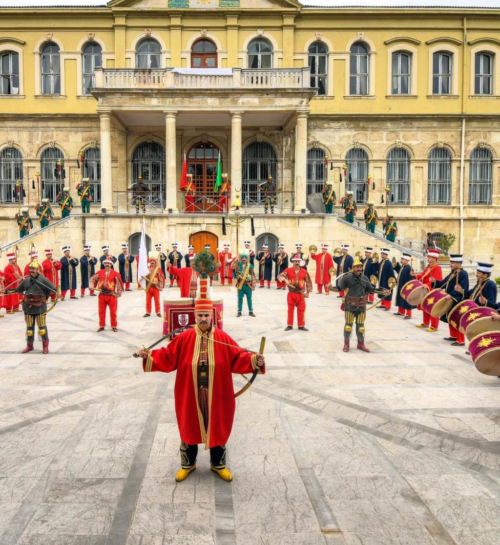 GENELKURMAY BAŞKANLIĞI MEHTERAN BİRLİĞİ GÖSTERİSİ SAAT: 10:45 YER: TÖREN ALANI Ertuğrul Gazi Türbesi Ziyareti Türk Büyükleri Anıtına Çelenk Sunulması Saygı Duruşu ve İstiklal Marşı nın Okunması Türk