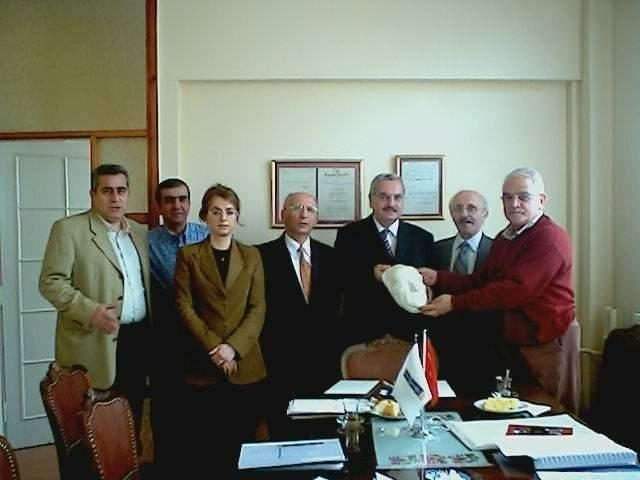 Kemaliye Belediye Başkanı Mustafa Haznedar ın Vakıf Merkezini