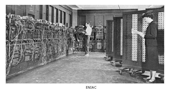 1. KUŞAK VAKUM TÜPLERİ (1942-1956) ENIAC gibi ilk elektronik bilgisayarlar vakumlu tüp olarak bilinen teknolojiye dayanmaktadır. Bu kuşakta yazılım diye bir şey yoktu.