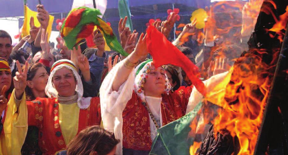 Newroza Berxwedan û Azadîyê Ahmet Karamus Bo çi ev sernivîs? Xwendevan wê merak bikin, gelo çi cudabûn di nava vê Newrozê û Newrozên salên buhirîde heye?