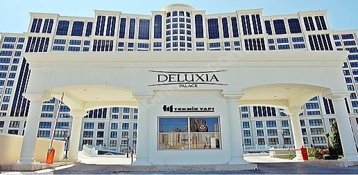 DELUXIA PALACE Batı Ataşehirde yer alan, Deluxia Palace; 23.200 m2 arsa alanı üzerinde, 482 adet konuttan oluşmaktadır. Teknik Yapı projesi olup 2.