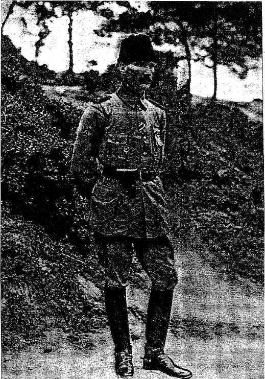 196 Mustafa Kemal Paşa, Sermet Atacanlı