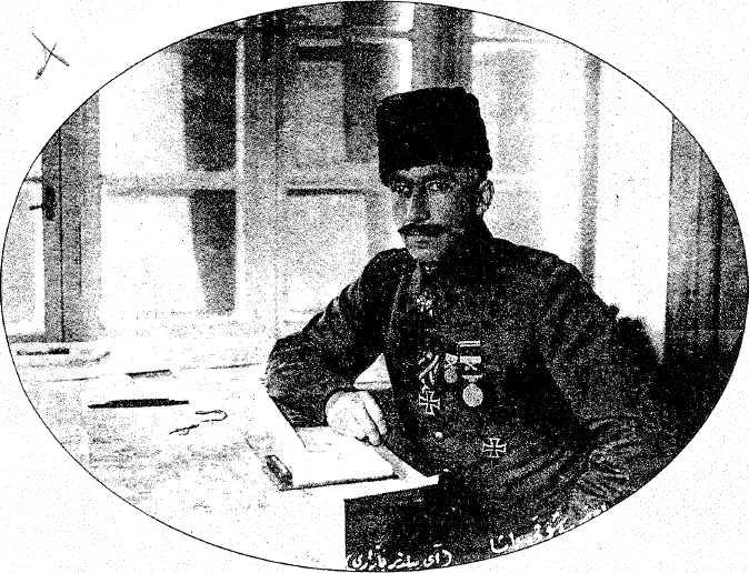 198 Anafartalarda "Sag Cenah Kumandanı" olarak görev yapmış olan Yarbay
