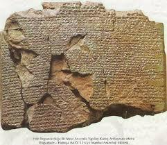 11) Çivi yazısının yanında Hiyeroglif (resim yazısı) yazısını kullandılar. Anadolu da Tarih Çağlarına geçen ilk kavim olmuşlardır.