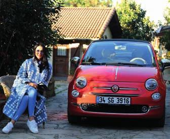 Fiat 500 doğduğu yıldan bu yana otomotiv tarihinde büyük izler bıraktı, tasarımı ile birlikte İtalyan stilinin dünya elçisi haline gelerek, sanata ve sanatçıya ilham verdi.