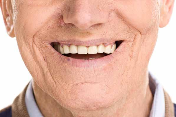 Gülmekten korkmayın! Eksik dişleriniz yüzünden yemek yemekte zorlanıyor musunuz? Gülerken dişlerinizi kapatıyor musunuz? Birçok kişi ağız ve diş problemleri yüzünden gülemiyor.
