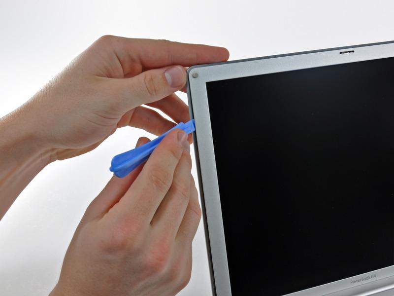 ön ekran çerçevesindeki sekmeler kapalı arka çerçeveyi pop uzak LCD aracını döndürün.