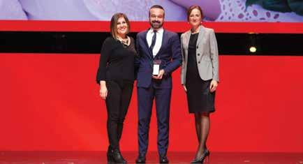 2017 Yılında Alınan Ödüller Lovemark Media Cat in Ipsos ile birlikte gerçekleştirdiği Türkiye nin En Sevilen Markaları Araştırması nda TAÇ Lovemark seçilmiştir.