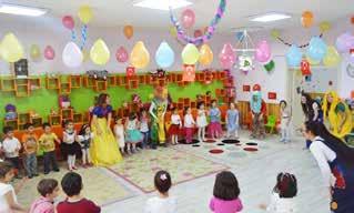 Nisan (2016): 23 Nisan Ulusal Egemenlik ve Çocuk Bayramı çerçevesinde kreşimizde oyunlar ve gösteriler sergilendi.
