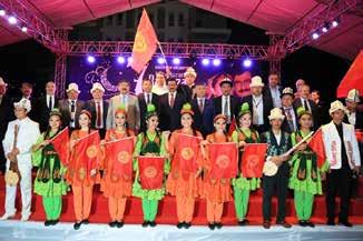 sanatçı heyetinin gösterileriyle Kırgızistan Gecesi kutlamaları gerçekleştirildi.