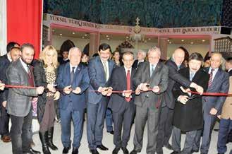 Keçiören Belediyesi ve Kosova Cumhuriyeti Ankara Büyükelçiliği nin işbirliği ile gerçekleştirilen serginin açılış törenine Keçiören Belediye Başkanı Mustafa Ak ın yanısıra Türkiye- Kosova Dostluk