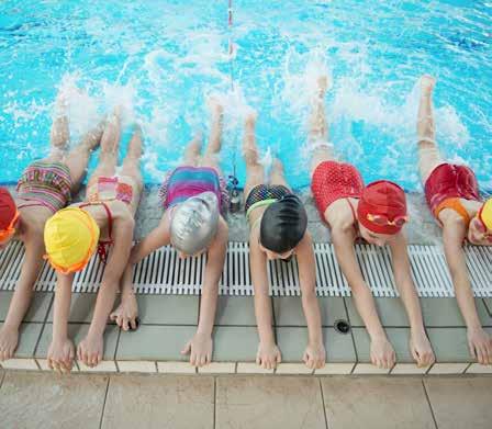Yüzme dersi Yüzme dersi için çocuğunuza lazım olanlar: Spor yapmaya uygun mayo Kaymaz havuz terliği Duş jeli veya sabun ve bir banyo havlusu Gerekirse, hassas gözler için