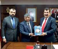 Ayrıca Malatya Organik Meyve Üreticileri Birliği Başkanı İlhan Tursun da Genel Başkan Çelik e organik kayısı hediyesinde bulundu.