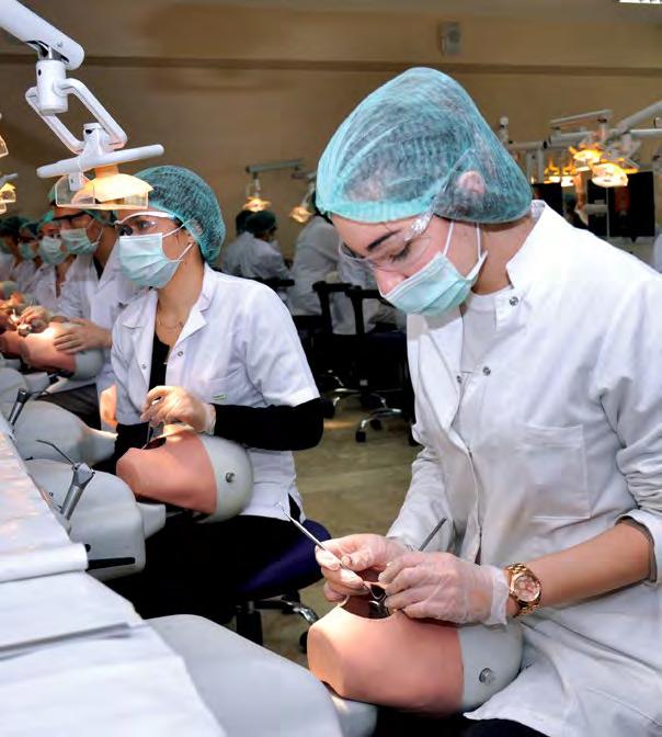 Bölümün Tanıtımı Başkent Üniversitesi Sağlık Hizmetleri Meslek Yüksekokulu na bağlı olarak açılan Ağız ve Diş Sağlığı Programı 2017 yılında ön lisans düzeyinde eğitime başlamıştır.