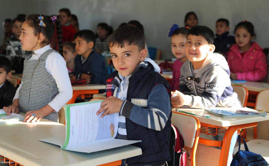 18,616 Suriyeli gönüllü öğretmen 107,938 Türk öğretmen GEM lerdeki ve devlet okullarındaki mülteci çocukları destekleme kapasitelerinin güçlendirilmesine yönelik eğitim aldı Kaliteli kapsayıcı eğitim