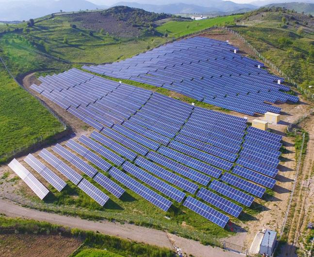 kurulumu Şubat 2017 de tamamlanmıştır. SolarTürk marka güneş panelleri ile KACO marka inverterler kullanılmıştır.