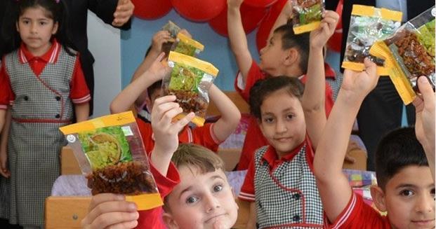 Yapılan Çalışmalar Çocuklarımıza okullarda sağlıklı beslenme eğitimi vererek sağlıksız