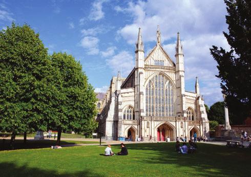 University of Winchester WINCHESTER / İNGİLTERE Program, İngiltere nin güneyinde yer alan katedralleri ile ünlü tarihi Winchester şehrindeki University of Winchester kampüsünde düzenlenmektedir.