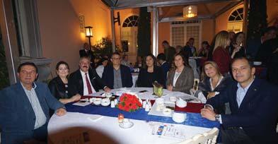 Uluslararası Ayvalık Zeytin Hasat Günleri kapsamında gerçekleştirilen toplantıya katıldı.