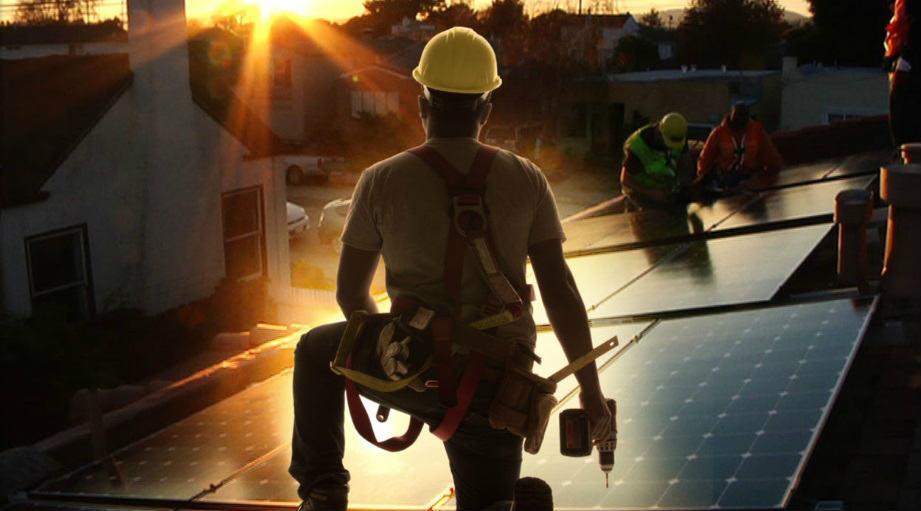 Güneş Devrimi Güneş Devrimi belgeselinde henüz gelişen güneş enerjisi sektörünün küresel çaptaki ekonomisi ve ABD de iş arayan umutlu kişiler