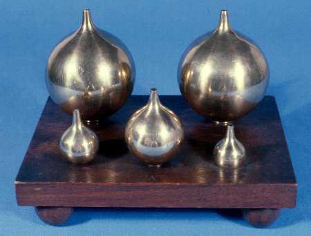 Tarihi Helmholtz rezonatörleri