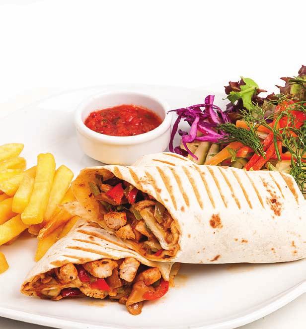 wraplar sebzeli wrap alfredo sos ile lezzetlendirilmiş mevsim sebzeleri, rende kaşar peyniri, yanında mevsim yeşillikleri, patates kızartması ve ezme sos tavuklu