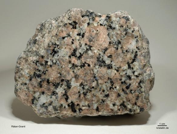 Riolit Granit B)Tortul Kayalar: Yeryüzündeki kayalar ve minerallerin parçalanması ve