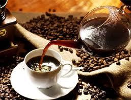 Araştırmalarda kullanılan 3-15 mg/kg Kahvede her fincanda 50-100 mg Çayda her fincanda