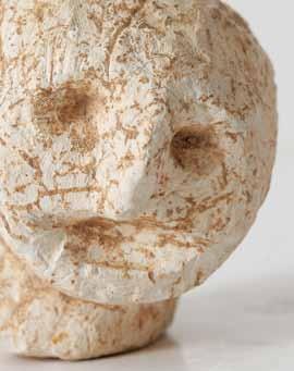 Nevalı Çori de bulunan natüralist üslupta işlenmiş bir insan başı heykeli.