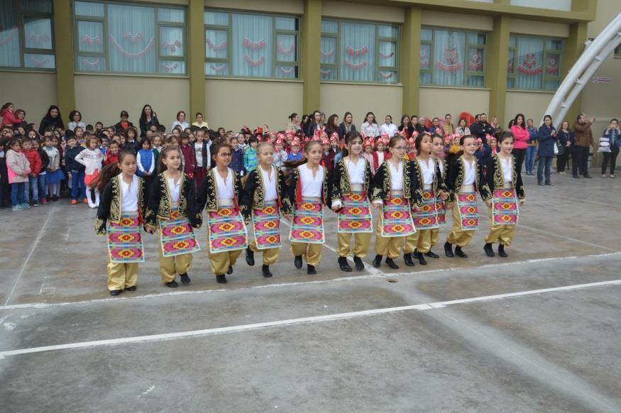 Bayramı töreni günün anlam ve önemini belirten