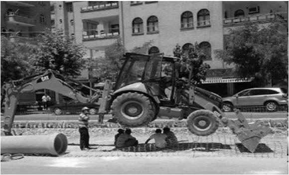 Bilgilendirme ve eğitim, güvenliği tehdit eden durumların vegelişmelerin zamanında fark edilmesi açısından çok önemlidir.