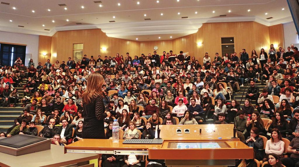 İPZ YOUTH İZMİR DE START ALDI H er yıl ivme kazanarak yoluna devam eden İPZ Anadolu, 2018 de yepyeni bir içerikle üniversite gençliğiyle buluşuyor.