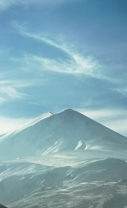 7 Erzurum yüksek ve engebeli topoğrafik yapısı, yükseltiye bağlı şiddetli karasal iklim özellikleri ile ülkemizin önemli kış kentlerinden biridir.