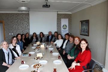 8 Mart Dünya Kadınlar Günü nedeniyle TBD Ankara Şubesi Kadın grubu tarafından dernekte bir toplantı yapılmıştır.