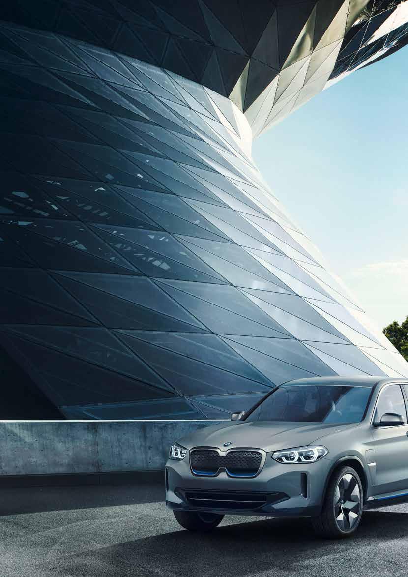 Otomobil BMW, tamamen elektrikli SUV konseptini tanıttı.
