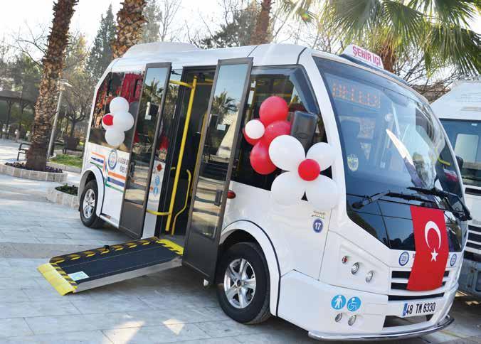 No lu Şehiriçi Minibüs ve Motorlu Taşıyıcılar Kooperatifi Başkanı Ahmet Atıcı, KHT Otomotiv Satış Müdürü Adil Aydın ve çok sayıda vatandaş katıldı.
