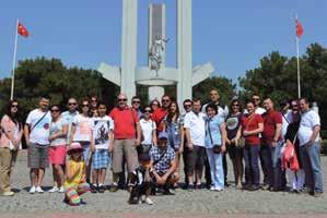 Karsanlılar hem turistik ve tarihi yerleri gezip