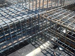 Betonarme çeliklerine betonun iyi yapışabilmesi için yüzeyi mat renkte,