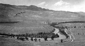 Resim 2: Güney Fork dönemsiz akarsu teraslar Shoshone River, Park County, Wyoming, 1923.