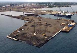 cm Ekvator Ginesi, Malabo liman tesisleri: Konteyner trafiğinin yürütüldüğü iskelenin temel katmanının NovoCrete ile yapılması