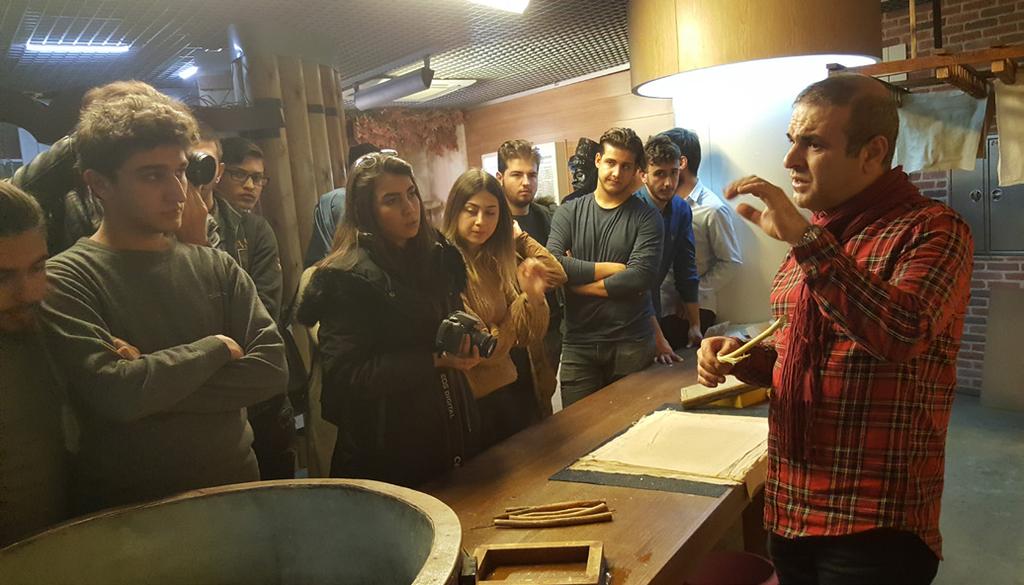 Gör. Onur Karataş sorumluluğunda ülkemizin ilk kâğıt müzesi olan Yalova Belediyesi İbrahim Müteferrika Kâğıt Müzesini ziyaret ettiler.