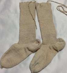 510 Şekil 24. Erkek çorabı Bucak Yöresi Çarıkları: Şekil 25.