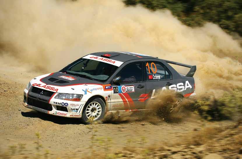 E T K İ N L İ K L E R Lassa Rally Team 2008 de 5 şampiyonluk birden kazandı 2008 yılı, global bir marka olma yolunda hızla ilerleyen Lassa için, motorsporları açısından önemli