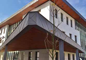 Adapazarı Belediye Sosyal Tesisleri Mimarlar: Marshall Tittemore Architects Yüzey Kalınlık Minimum eğim 30 % Ağırlık 6,9 kg/m 2 Natural