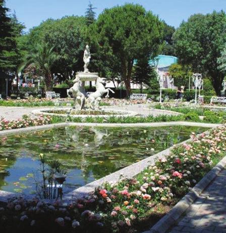 Resim-İş Eğitimi Anabilim Dalı mezunları, Milli Eğitim Bakanlığı ve ona bağlı özel okul ve kurslarda öğretmen; sanat galerisi, müze, kütüphane gibi kurumlarda uzman veya araştırıcı olarak