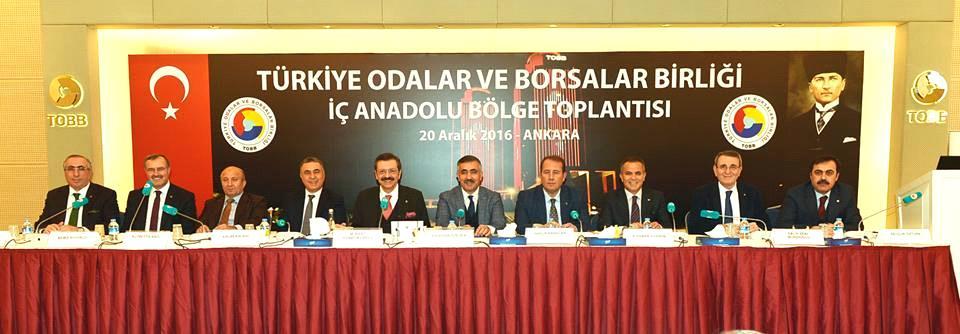 Rifat Hisarcıklıoğlu ve yönetim kurulu üyeleri ile bölge oda ve borsaların başkanları ve genel sekreterleri katıldı.