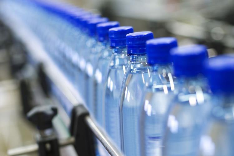 Hangi su içilebilir marka marka raporu yayımlandı Sağlık ve Gıda Güvenliği Hareketi nin beş yıl önce hazırladığı bir benzeri daha olmayan su raporu 14 ncü kez güncellendi.
